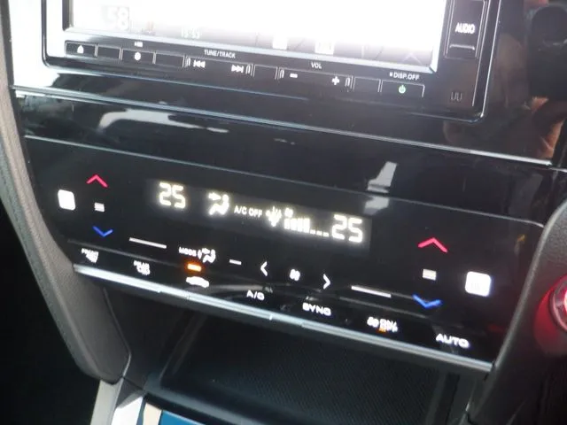 シャトル ハイブリッド(ホンダ)の車両写真