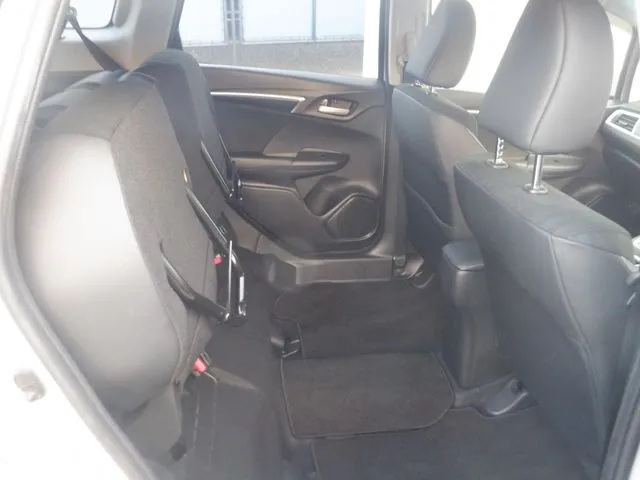 シャトル ハイブリッド(ホンダ)の車両写真