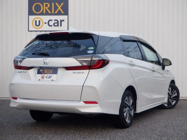 シャトル ハイブリッド(ホンダ)の車両写真