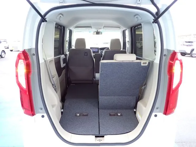 ホンダ　Ｎ　ＢＯＸ