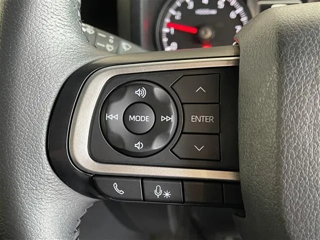 ダイハツ　タフト