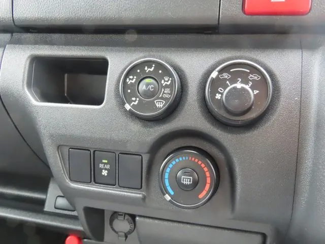 トヨタ　ハイエースワゴン