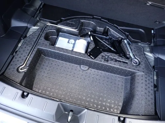 ＳＵＢＡＲＵ　ＸＶ（スバル）の車両写真