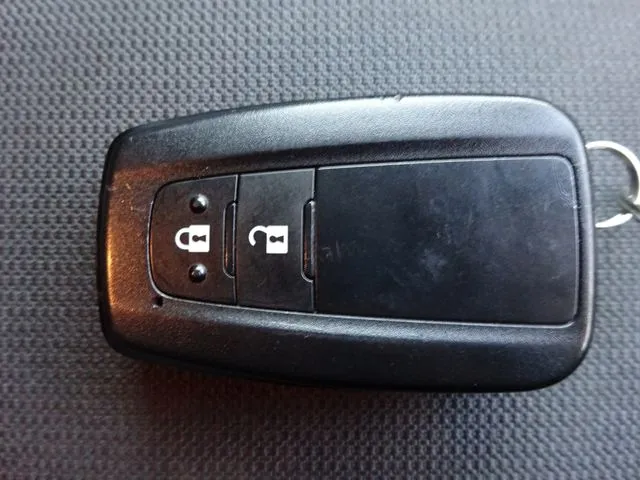 カローラ　ツーリング　ハイブリッド（トヨタ）の車両写真