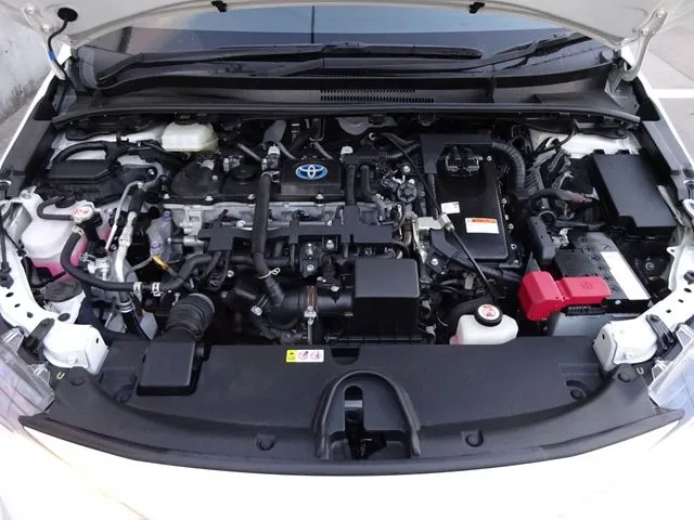 カローラ　ツーリング　ハイブリッド（トヨタ）の車両写真