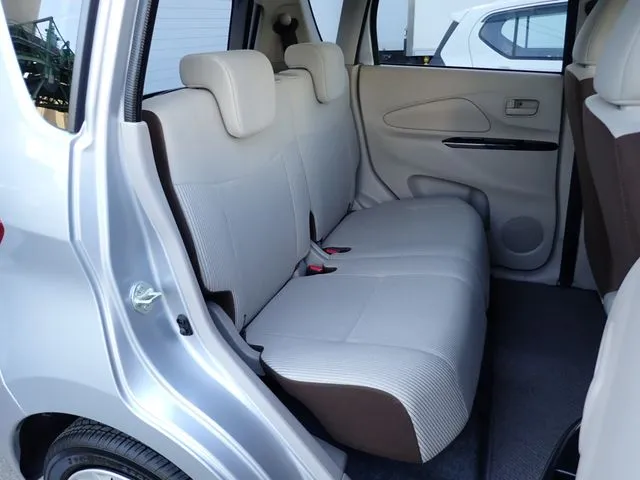 ニッサン　デイズ