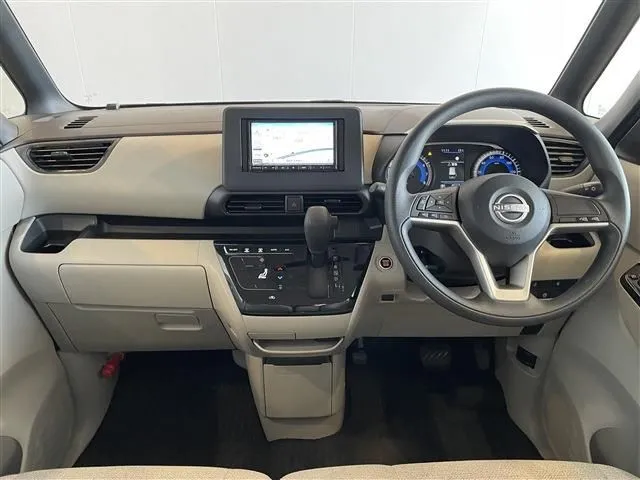 ニッサン　ルークス