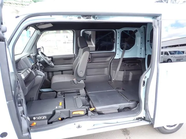 Ｎ－ＶＡＮ＋スタイル（ホンダ）の車両写真