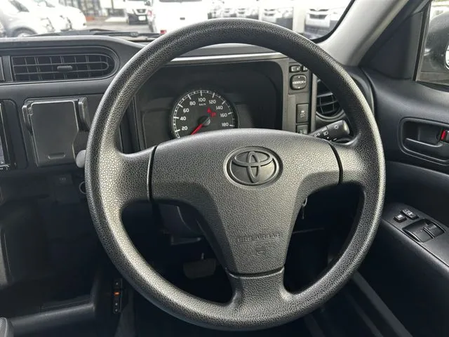 トヨタ プロボックスバン 2WD