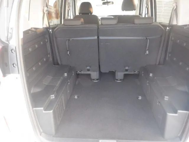 フリードプラス ハイブリッド 4WD(ホンダ)の車両写真