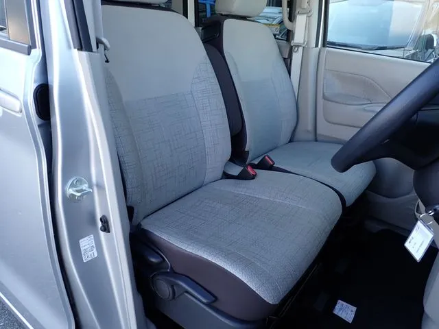 ルークス（ニッサン）の車両写真