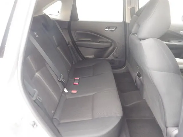 ニッサン ノート 4WD