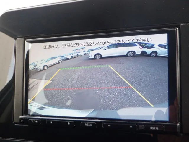 ニッサン ノート 4WD