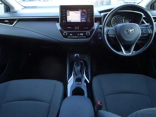 トヨタ　カローラ　ツーリング　ハイブリッド