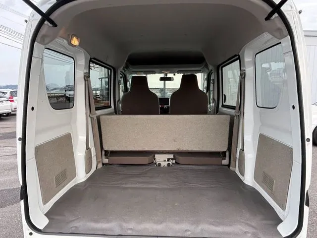 ニッサン　ＮＶ１００クリッパー