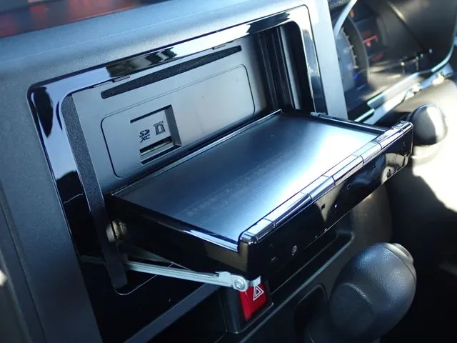 トール　４ＷＤ（ダイハツ）の車両写真