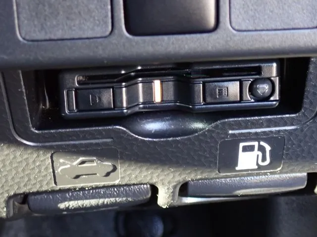 トール　４ＷＤ（ダイハツ）の車両写真