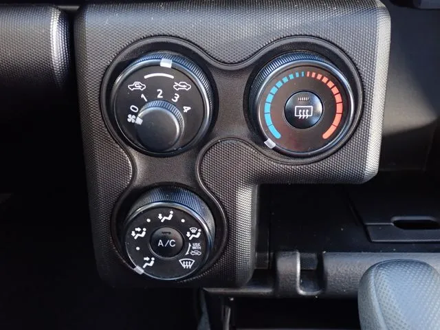 トヨタ　プロボックスバン　４ＷＤ