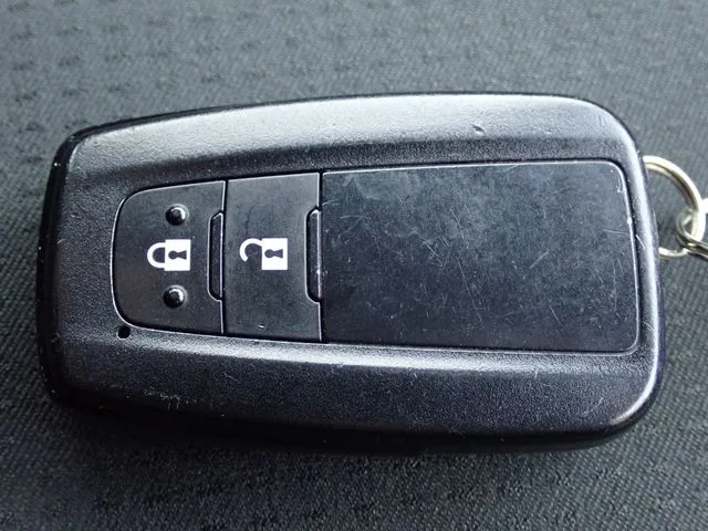 トヨタ　プリウス