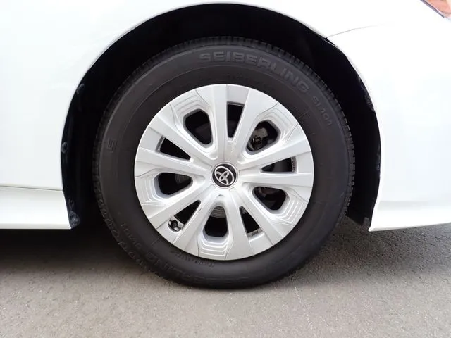 トヨタ　プリウス