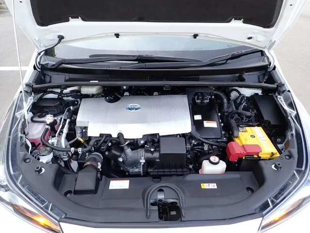 トヨタ　プリウス