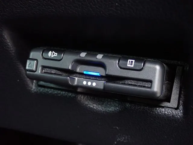 トヨタ　プリウス