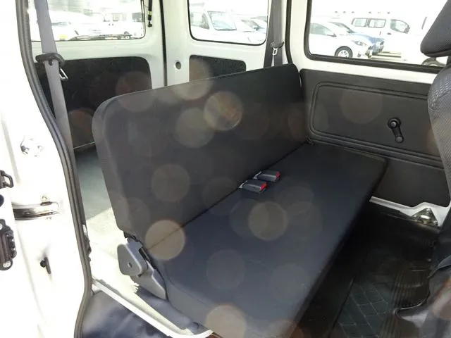 ダイハツ　ハイゼットカーゴ