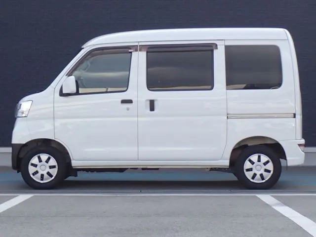 ダイハツ　ハイゼットカーゴ