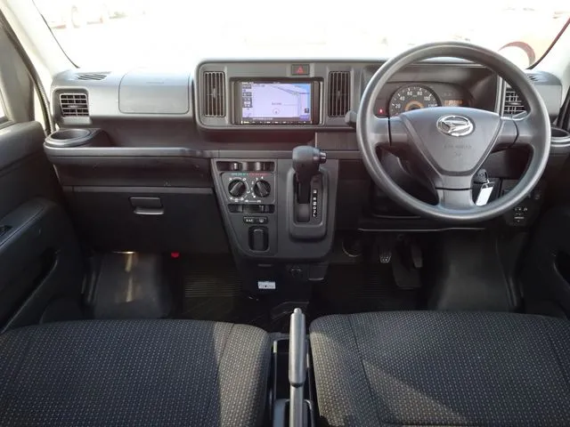 ダイハツ　ハイゼットカーゴ