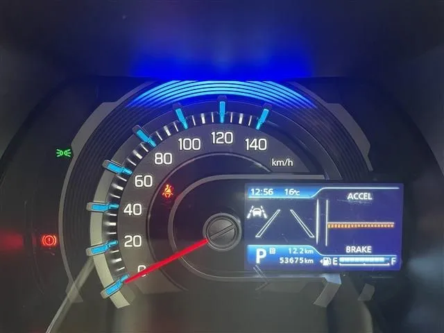 スズキ　ハスラー