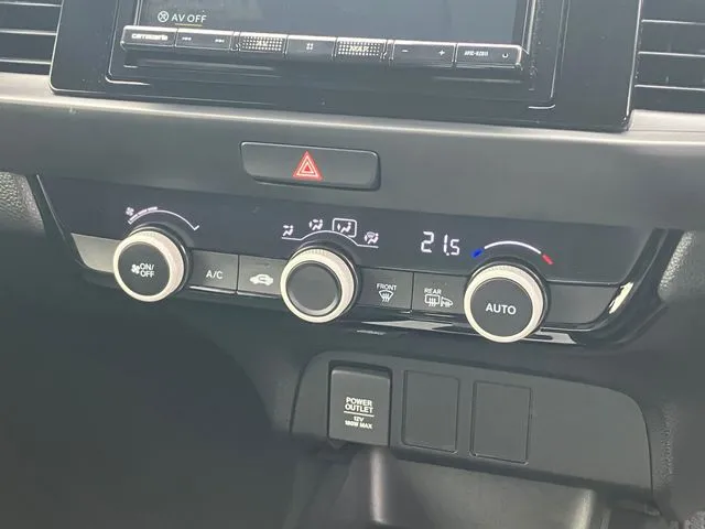 ホンダ フィット e:HEV 4WD