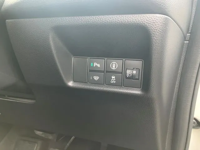 ホンダ フィット e:HEV 4WD