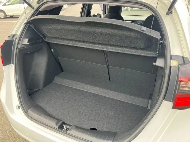 ホンダ フィット e:HEV 4WD