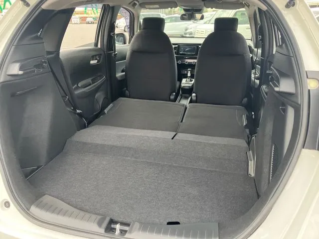 ホンダ フィット e:HEV 4WD