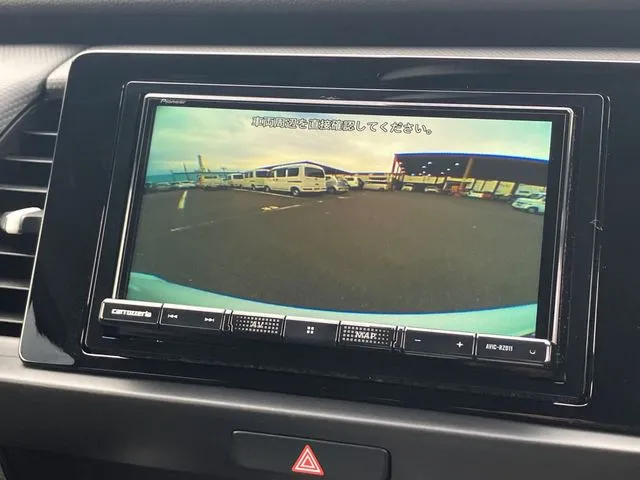 ホンダ フィット e:HEV 4WD