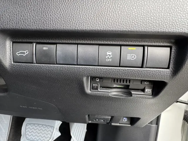 ハリアー ハイブリッド(トヨタ)の車両写真