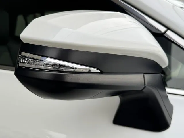 ハリアー ハイブリッド(トヨタ)の車両写真