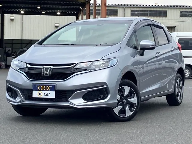 ホンダ　フィット　ハイブリッド　４ＷＤ