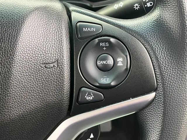 ホンダ　フィット　ハイブリッド　４ＷＤ