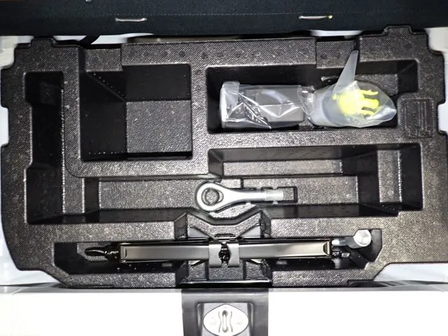 ダイハツ　ミラ　イース