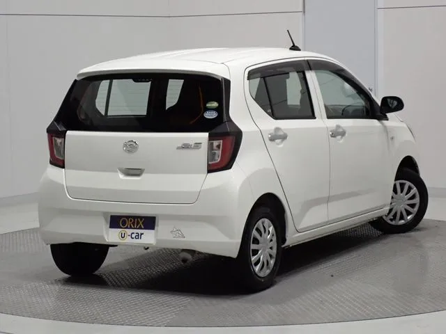 ダイハツ　ミラ　イース