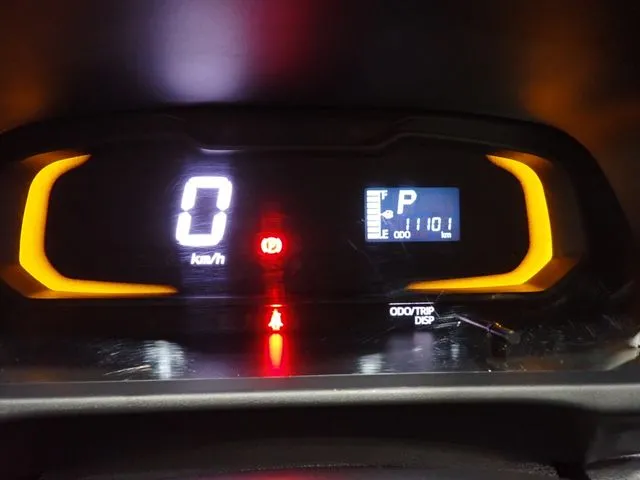 ダイハツ　ミラ　イース