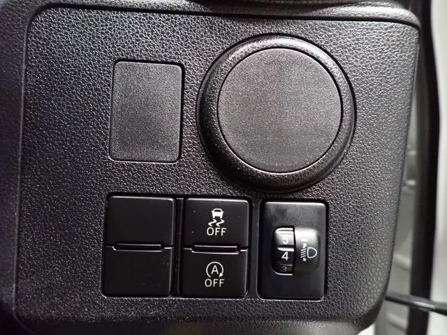 ダイハツ　ミラ　イース