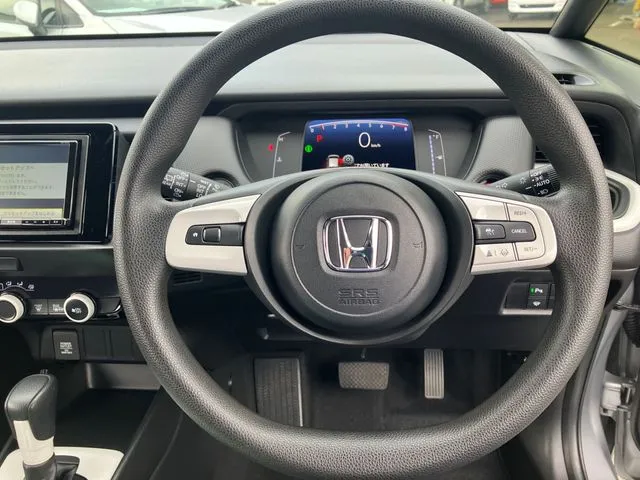 ホンダ　フィット　４ＷＤ