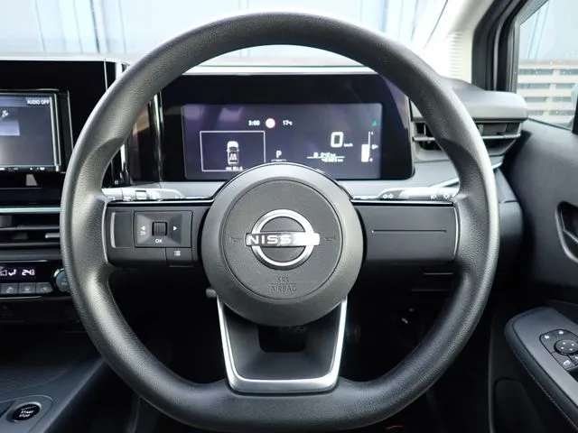 ニッサン　ノート