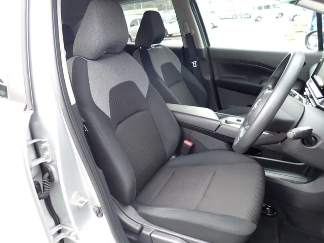 ニッサン　ノート