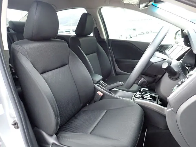 グレイス ハイブリッド(ホンダ)の車両写真