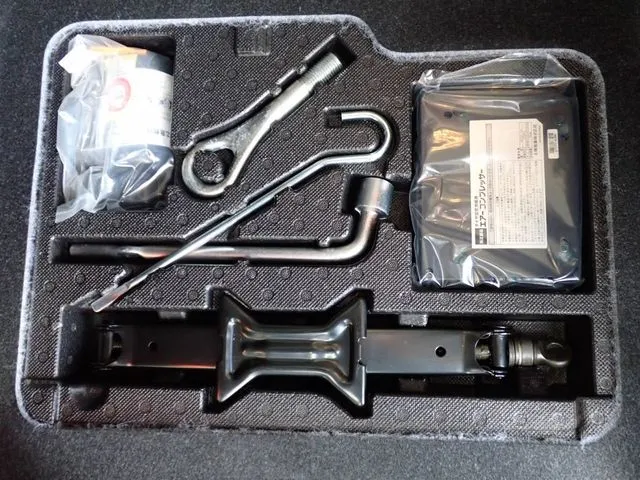 トール（ダイハツ）の車両写真