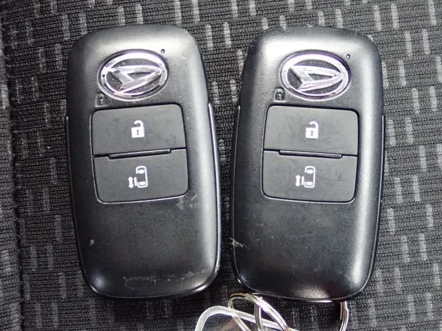 トール（ダイハツ）の車両写真