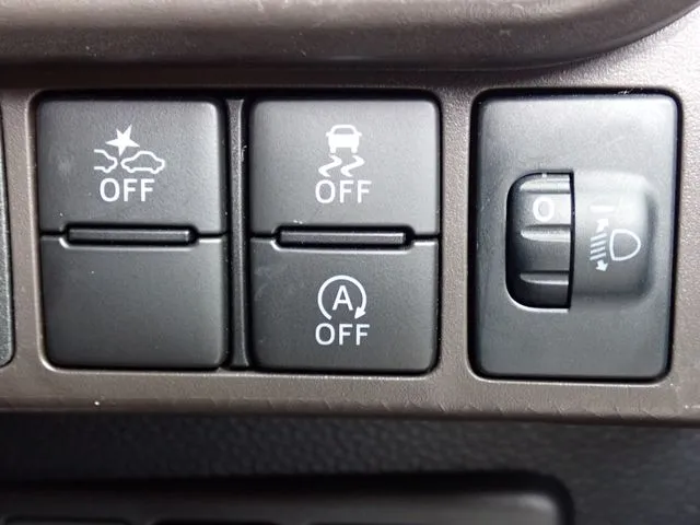 トール（ダイハツ）の車両写真